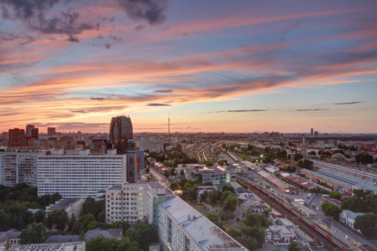 Hilton Moscow Leningradskaya Hotel Exterior photo